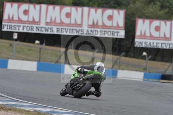 Motorcycle action photographs;Trackday digital images;donington;donington park leicestershire;donington photographs;event digital images;eventdigitalimages;no limits trackday;peter wileman photography;trackday;trackday photos