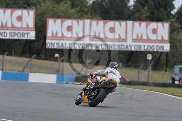 Motorcycle action photographs;Trackday digital images;donington;donington park leicestershire;donington photographs;event digital images;eventdigitalimages;no limits trackday;peter wileman photography;trackday;trackday photos