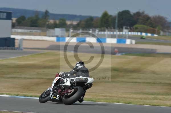 Motorcycle action photographs;Trackday digital images;donington;donington park leicestershire;donington photographs;event digital images;eventdigitalimages;no limits trackday;peter wileman photography;trackday;trackday photos