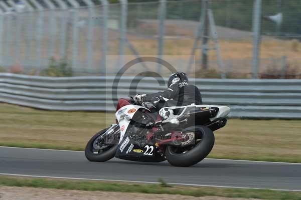 Motorcycle action photographs;Trackday digital images;donington;donington park leicestershire;donington photographs;event digital images;eventdigitalimages;no limits trackday;peter wileman photography;trackday;trackday photos