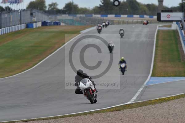 Motorcycle action photographs;Trackday digital images;donington;donington park leicestershire;donington photographs;event digital images;eventdigitalimages;no limits trackday;peter wileman photography;trackday;trackday photos