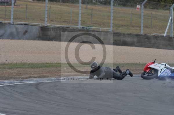 Motorcycle action photographs;Trackday digital images;donington;donington park leicestershire;donington photographs;event digital images;eventdigitalimages;no limits trackday;peter wileman photography;trackday;trackday photos