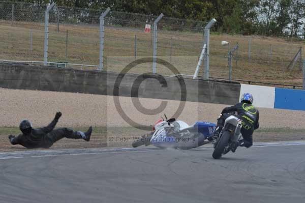 Motorcycle action photographs;Trackday digital images;donington;donington park leicestershire;donington photographs;event digital images;eventdigitalimages;no limits trackday;peter wileman photography;trackday;trackday photos