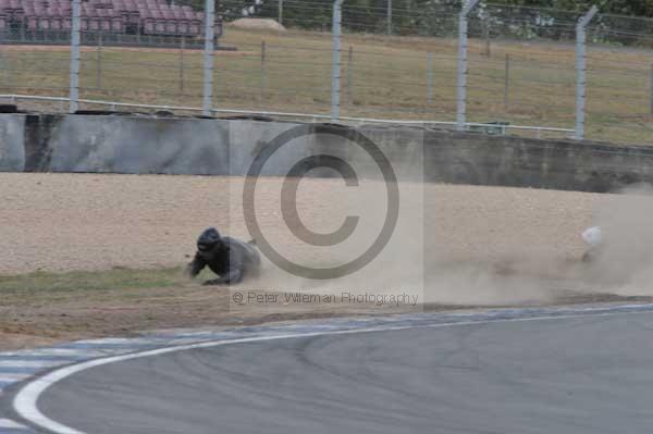 Motorcycle action photographs;Trackday digital images;donington;donington park leicestershire;donington photographs;event digital images;eventdigitalimages;no limits trackday;peter wileman photography;trackday;trackday photos