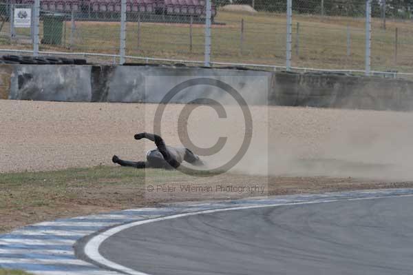 Motorcycle action photographs;Trackday digital images;donington;donington park leicestershire;donington photographs;event digital images;eventdigitalimages;no limits trackday;peter wileman photography;trackday;trackday photos