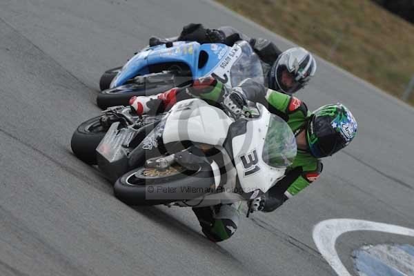 Motorcycle action photographs;Trackday digital images;donington;donington park leicestershire;donington photographs;event digital images;eventdigitalimages;no limits trackday;peter wileman photography;trackday;trackday photos