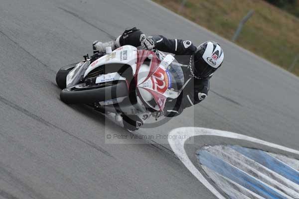 Motorcycle action photographs;Trackday digital images;donington;donington park leicestershire;donington photographs;event digital images;eventdigitalimages;no limits trackday;peter wileman photography;trackday;trackday photos