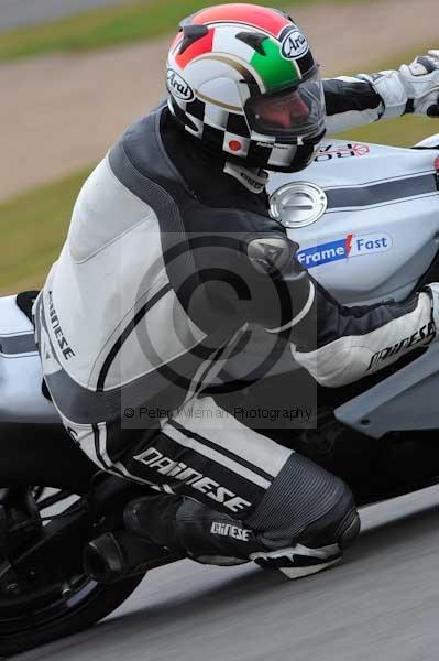 Motorcycle action photographs;Trackday digital images;donington;donington park leicestershire;donington photographs;event digital images;eventdigitalimages;no limits trackday;peter wileman photography;trackday;trackday photos