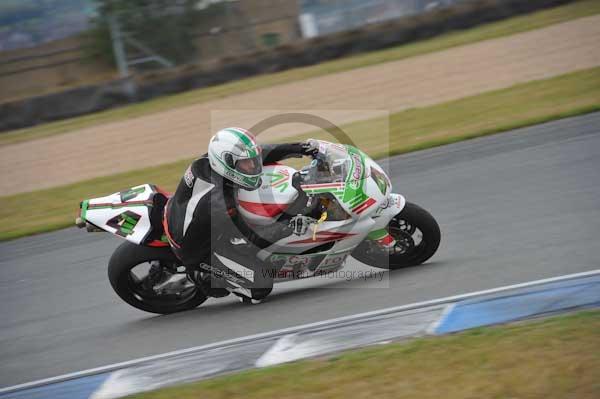 Motorcycle action photographs;Trackday digital images;donington;donington park leicestershire;donington photographs;event digital images;eventdigitalimages;no limits trackday;peter wileman photography;trackday;trackday photos