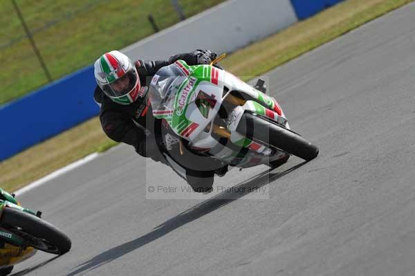 Motorcycle action photographs;Trackday digital images;donington;donington park leicestershire;donington photographs;event digital images;eventdigitalimages;no limits trackday;peter wileman photography;trackday;trackday photos