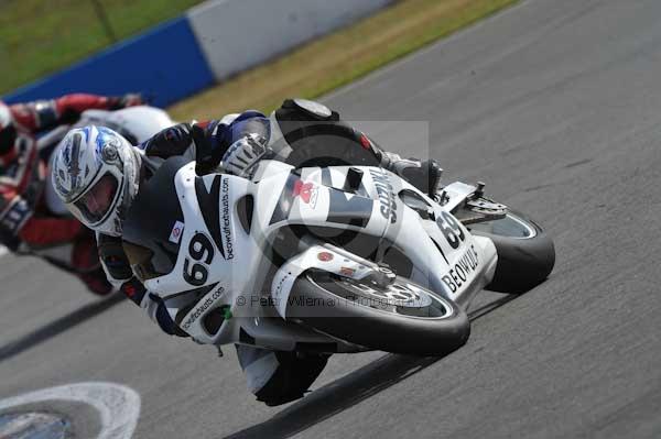 Motorcycle action photographs;Trackday digital images;donington;donington park leicestershire;donington photographs;event digital images;eventdigitalimages;no limits trackday;peter wileman photography;trackday;trackday photos