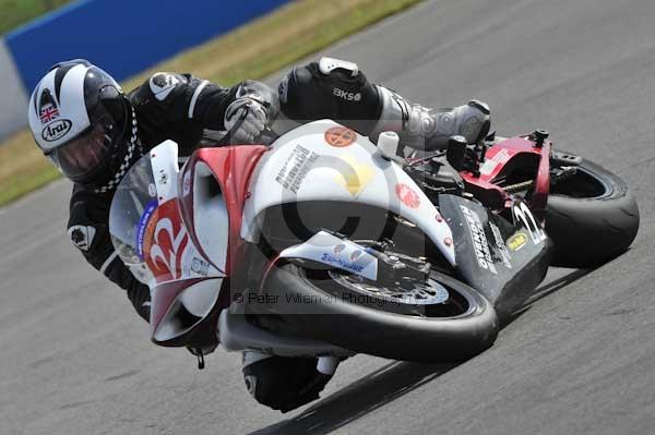 Motorcycle action photographs;Trackday digital images;donington;donington park leicestershire;donington photographs;event digital images;eventdigitalimages;no limits trackday;peter wileman photography;trackday;trackday photos