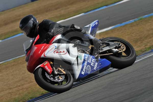 Motorcycle action photographs;Trackday digital images;donington;donington park leicestershire;donington photographs;event digital images;eventdigitalimages;no limits trackday;peter wileman photography;trackday;trackday photos