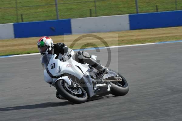 Motorcycle action photographs;Trackday digital images;donington;donington park leicestershire;donington photographs;event digital images;eventdigitalimages;no limits trackday;peter wileman photography;trackday;trackday photos