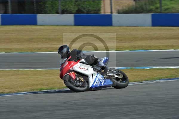 Motorcycle action photographs;Trackday digital images;donington;donington park leicestershire;donington photographs;event digital images;eventdigitalimages;no limits trackday;peter wileman photography;trackday;trackday photos