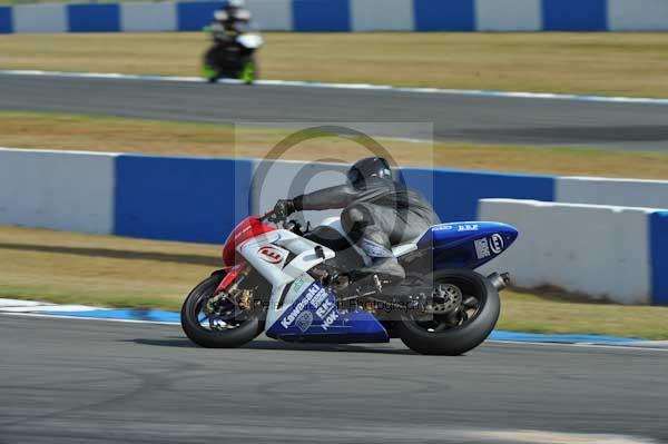 Motorcycle action photographs;Trackday digital images;donington;donington park leicestershire;donington photographs;event digital images;eventdigitalimages;no limits trackday;peter wileman photography;trackday;trackday photos