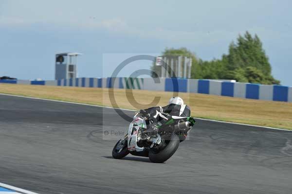 Motorcycle action photographs;Trackday digital images;donington;donington park leicestershire;donington photographs;event digital images;eventdigitalimages;no limits trackday;peter wileman photography;trackday;trackday photos