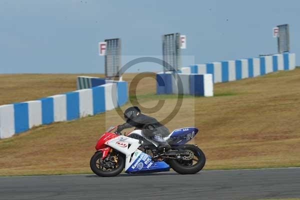 Motorcycle action photographs;Trackday digital images;donington;donington park leicestershire;donington photographs;event digital images;eventdigitalimages;no limits trackday;peter wileman photography;trackday;trackday photos