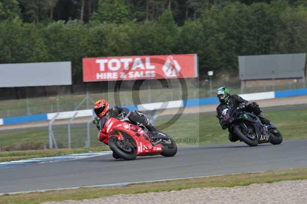 Motorcycle action photographs;Trackday digital images;donington;donington park leicestershire;donington photographs;event digital images;eventdigitalimages;no limits trackday;peter wileman photography;trackday;trackday photos