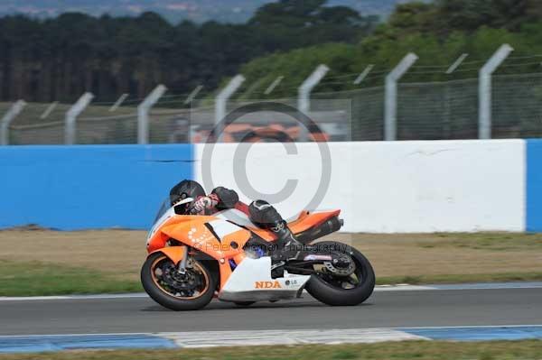 Motorcycle action photographs;Trackday digital images;donington;donington park leicestershire;donington photographs;event digital images;eventdigitalimages;no limits trackday;peter wileman photography;trackday;trackday photos