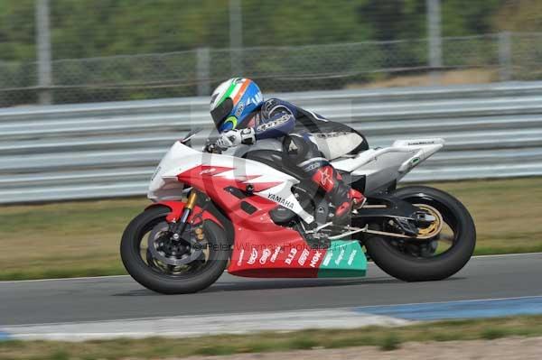 Motorcycle action photographs;Trackday digital images;donington;donington park leicestershire;donington photographs;event digital images;eventdigitalimages;no limits trackday;peter wileman photography;trackday;trackday photos