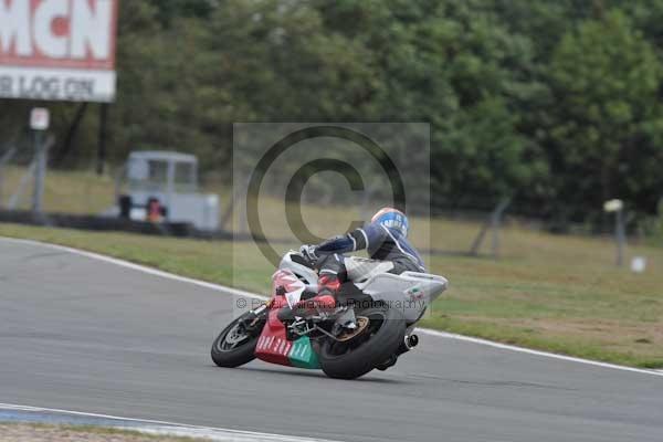 Motorcycle action photographs;Trackday digital images;donington;donington park leicestershire;donington photographs;event digital images;eventdigitalimages;no limits trackday;peter wileman photography;trackday;trackday photos