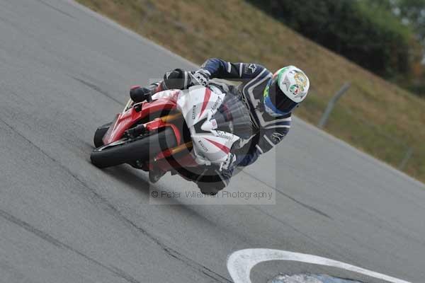 Motorcycle action photographs;Trackday digital images;donington;donington park leicestershire;donington photographs;event digital images;eventdigitalimages;no limits trackday;peter wileman photography;trackday;trackday photos