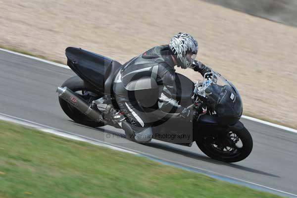 Motorcycle action photographs;Trackday digital images;donington;donington park leicestershire;donington photographs;event digital images;eventdigitalimages;no limits trackday;peter wileman photography;trackday;trackday photos