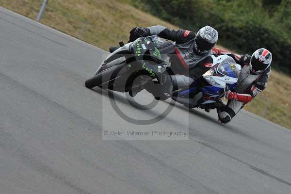 Motorcycle action photographs;Trackday digital images;donington;donington park leicestershire;donington photographs;event digital images;eventdigitalimages;no limits trackday;peter wileman photography;trackday;trackday photos