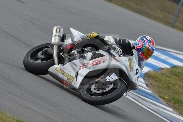 Motorcycle action photographs;Trackday digital images;donington;donington park leicestershire;donington photographs;event digital images;eventdigitalimages;no limits trackday;peter wileman photography;trackday;trackday photos