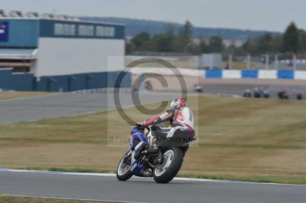 Motorcycle action photographs;Trackday digital images;donington;donington park leicestershire;donington photographs;event digital images;eventdigitalimages;no limits trackday;peter wileman photography;trackday;trackday photos