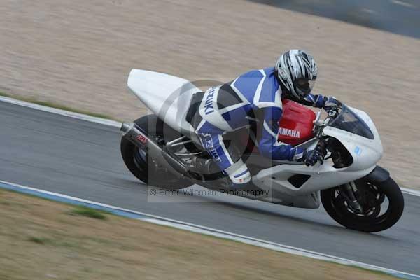 Motorcycle action photographs;Trackday digital images;donington;donington park leicestershire;donington photographs;event digital images;eventdigitalimages;no limits trackday;peter wileman photography;trackday;trackday photos