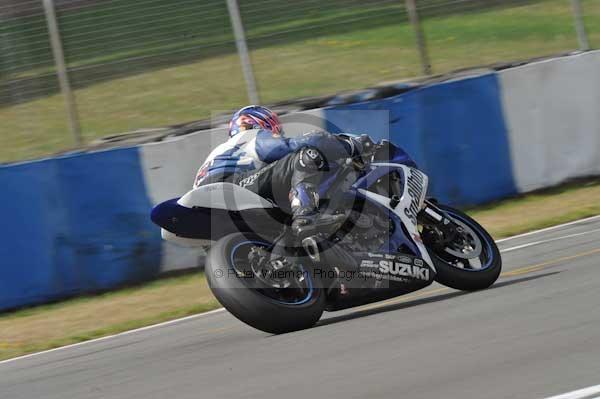 Motorcycle action photographs;Trackday digital images;donington;donington park leicestershire;donington photographs;event digital images;eventdigitalimages;no limits trackday;peter wileman photography;trackday;trackday photos