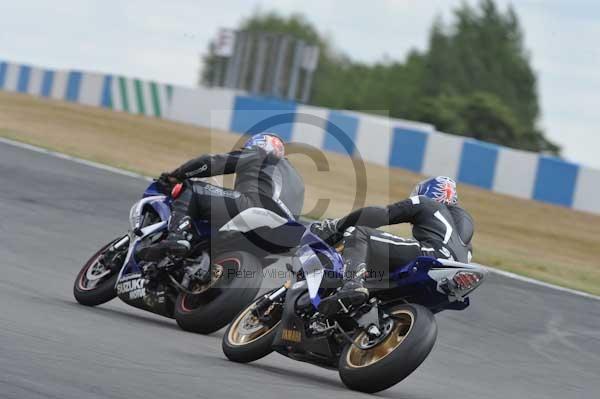 Motorcycle action photographs;Trackday digital images;donington;donington park leicestershire;donington photographs;event digital images;eventdigitalimages;no limits trackday;peter wileman photography;trackday;trackday photos