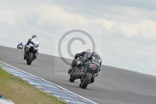 Motorcycle action photographs;Trackday digital images;donington;donington park leicestershire;donington photographs;event digital images;eventdigitalimages;no limits trackday;peter wileman photography;trackday;trackday photos