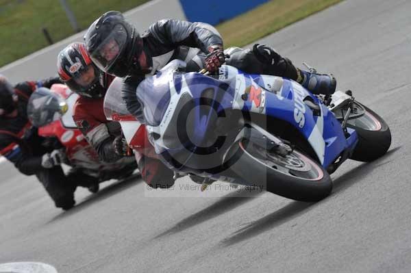 Motorcycle action photographs;Trackday digital images;donington;donington park leicestershire;donington photographs;event digital images;eventdigitalimages;no limits trackday;peter wileman photography;trackday;trackday photos