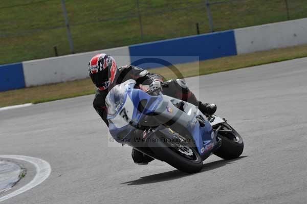 Motorcycle action photographs;Trackday digital images;donington;donington park leicestershire;donington photographs;event digital images;eventdigitalimages;no limits trackday;peter wileman photography;trackday;trackday photos