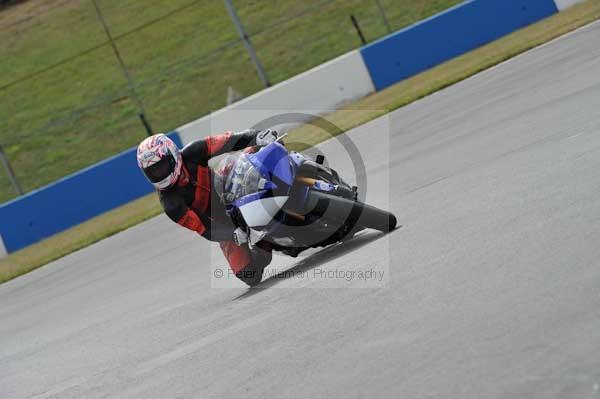 Motorcycle action photographs;Trackday digital images;donington;donington park leicestershire;donington photographs;event digital images;eventdigitalimages;no limits trackday;peter wileman photography;trackday;trackday photos