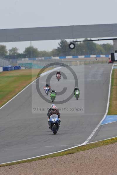 Motorcycle action photographs;Trackday digital images;donington;donington park leicestershire;donington photographs;event digital images;eventdigitalimages;no limits trackday;peter wileman photography;trackday;trackday photos