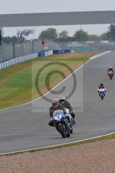 Motorcycle action photographs;Trackday digital images;donington;donington park leicestershire;donington photographs;event digital images;eventdigitalimages;no limits trackday;peter wileman photography;trackday;trackday photos