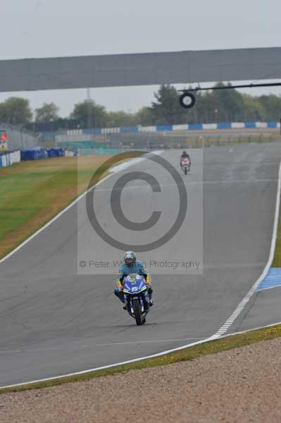 Motorcycle action photographs;Trackday digital images;donington;donington park leicestershire;donington photographs;event digital images;eventdigitalimages;no limits trackday;peter wileman photography;trackday;trackday photos