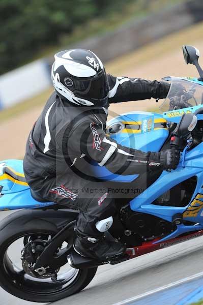 Motorcycle action photographs;Trackday digital images;donington;donington park leicestershire;donington photographs;event digital images;eventdigitalimages;no limits trackday;peter wileman photography;trackday;trackday photos