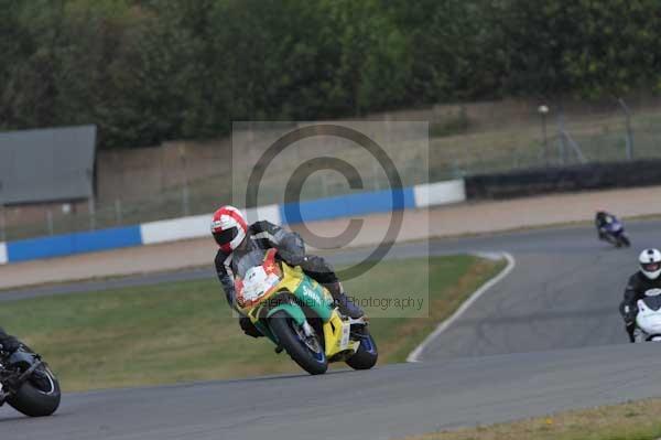 Motorcycle action photographs;Trackday digital images;donington;donington park leicestershire;donington photographs;event digital images;eventdigitalimages;no limits trackday;peter wileman photography;trackday;trackday photos