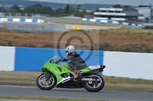 Motorcycle action photographs;Trackday digital images;donington;donington park leicestershire;donington photographs;event digital images;eventdigitalimages;no limits trackday;peter wileman photography;trackday;trackday photos