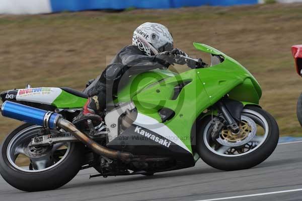 Motorcycle action photographs;Trackday digital images;donington;donington park leicestershire;donington photographs;event digital images;eventdigitalimages;no limits trackday;peter wileman photography;trackday;trackday photos