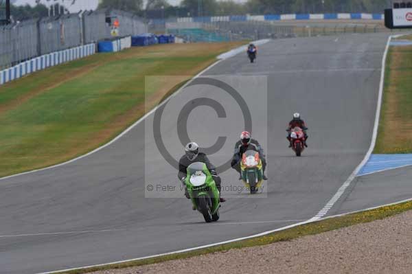 Motorcycle action photographs;Trackday digital images;donington;donington park leicestershire;donington photographs;event digital images;eventdigitalimages;no limits trackday;peter wileman photography;trackday;trackday photos