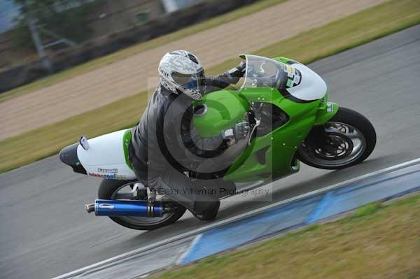 Motorcycle action photographs;Trackday digital images;donington;donington park leicestershire;donington photographs;event digital images;eventdigitalimages;no limits trackday;peter wileman photography;trackday;trackday photos