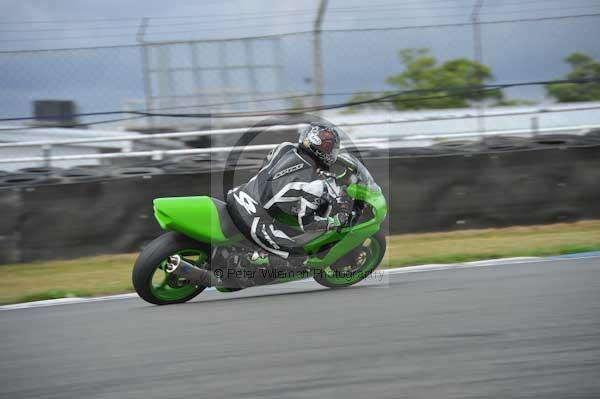 Motorcycle action photographs;Trackday digital images;donington;donington park leicestershire;donington photographs;event digital images;eventdigitalimages;no limits trackday;peter wileman photography;trackday;trackday photos