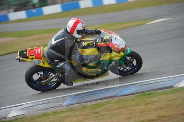 Motorcycle action photographs;Trackday digital images;donington;donington park leicestershire;donington photographs;event digital images;eventdigitalimages;no limits trackday;peter wileman photography;trackday;trackday photos