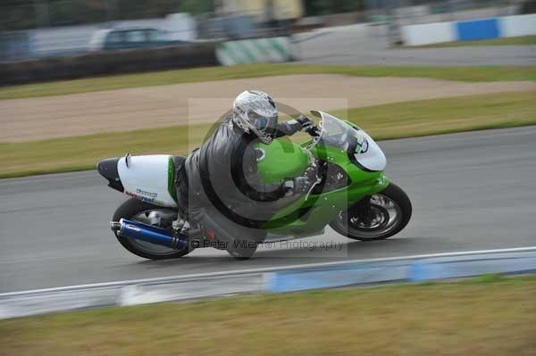 Motorcycle action photographs;Trackday digital images;donington;donington park leicestershire;donington photographs;event digital images;eventdigitalimages;no limits trackday;peter wileman photography;trackday;trackday photos